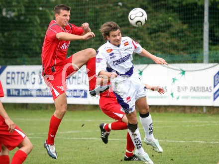 Fussball Regionalliga. SAK gegen Perg. Christian Hutter (SAK), Christof Halbmaier (Perg). Klagenfurt, am 16.5.2007.
Foto: Kuess
---
pressefotos, pressefotografie, kuess, qs, qspictures, sport, bild, bilder, bilddatenbank