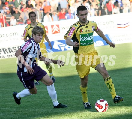 Fussball Red Zac. FC Kaernten gegen Austria Amateure. Nenad Bjelica (FCK), Alexander Gruenwald (Austria). Klagenfurt, am 18.5.2007.
Foto: Kuess
---
pressefotos, pressefotografie, kuess, qs, qspictures, sport, bild, bilder, bilddatenbank