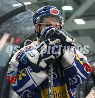 Eishockey Bundesliga. Finale. Red Bull Salzburg gegen VSV. Entt?uschte Villacher. Salzburg, am 5.4.2007.
Foto: Kuess
---
pressefotos, pressefotografie, kuess, qs, qspictures, sport, bild, bilder, bilddatenbank