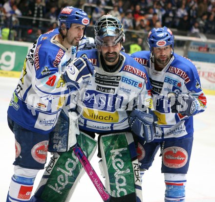 Eishockey Bundesliga. VSV gegen Liwest Black Wings Linz. Torjubel VSV. Dany Bousquet, Gert Prohaska, Herbert Hohenberger. Villach, am 20.3.2007.
Foto: Kuess
---
pressefotos, pressefotografie, kuess, qs, qspictures, sport, bild, bilder, bilddatenbank