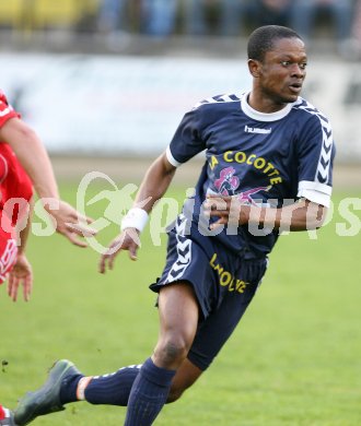 Fussball Regionalliga. Feldkirchen gegen Perg. Maxwell Siaw (Feldkirchen). Feldkirchen, am 20.4.2007.
Foto: Kuess 
---
pressefotos, pressefotografie, kuess, qs, qspictures, sport, bild, bilder, bilddatenbank