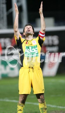 Fussball. Red Zac Liga. FC K?rnten gegen TSV Sparkasse Hartberg. Torjubel Nenad Bjelica (FCK). Klagenfurt, am 13.4.2007.
Foto: Kuess
---
pressefotos, pressefotografie, kuess, qs, qspictures, sport, bild, bilder, bilddatenbank