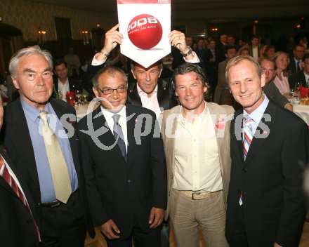 Euro 2008. Beppo Mauchart, Felix Magath,  Landeshauptmann J?rg Haider, Frenkie Schinkels, Heinz Palme. Klagenfurt, am 17.4.2007.
Foto: Kuess
---
pressefotos, pressefotografie, kuess, qs, qspictures, sport, bild, bilder, bilddatenbank