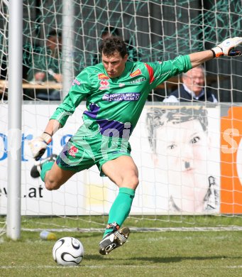 Fussball Regionalliga. SAK gegen SV Allerheiligen. Adi Preschern (SAK). Klagenfurt, am 7.4.2007.
Foto: Kuess
---
pressefotos, pressefotografie, kuess, qs, qspictures, sport, bild, bilder, bilddatenbank