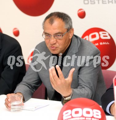 Pressekonferenz Euro 2008 mit Felix Magath. Klagenfurt, 17.4.2007 Foto: Kuess
---
pressefotos, pressefotografie, kuess, qs, qspictures, sport, bild, bilder, bilddatenbank