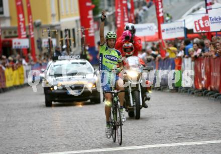 Radfahren. Slowenien Rundfahrt. Zieleinfahrt in Villach. Sieger Vincenzo Nibali (Italien), Team Liquigas. Vorsprung 14 Sekunden. Villach, am 14.6.2007.
Foto: Kuess
---
pressefotos, pressefotografie, kuess, qs, qspictures, sport, bild, bilder, bilddatenbank