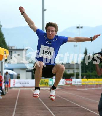 Leichtathletik. Top 4 Meeting in Villach. Weitsprung. Julian Kellerer (Oesterreich). Villach, am 16.6.2007.
Foto: Kuess
---
pressefotos, pressefotografie, kuess, qs, qspictures, sport, bild, bilder, bilddatenbank