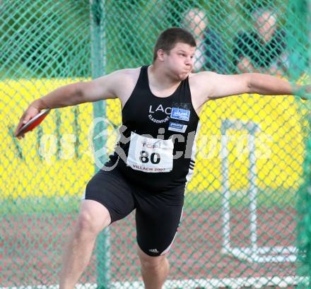 Leichtathletik. Top 4 Meeting in Villach. Kugelstossen. Christian Pirmann (Oesterreich). Villach, am 16.6.2007.
Foto: Kuess
---
pressefotos, pressefotografie, kuess, qs, qspictures, sport, bild, bilder, bilddatenbank