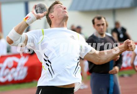 Leichtathletik. Top 4 Meeting. Kugelstossen. Zehnkampf. Roland Schwarzl. Villach, am 16.6.2007.
Foto: Kuess
---
pressefotos, pressefotografie, kuess, qs, qspictures, sport, bild, bilder, bilddatenbank