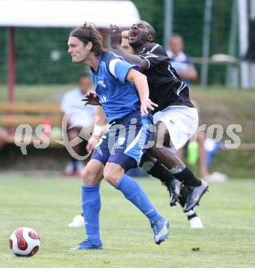 Fussball. SK Austria Kaernten gegen ND HIT GORICA. Suler Marko (ND Hit Gorica), Tazemeta Thiery (SK Austria Kaernten). Ludmannsdorf, 23.6.2007
Foto: Kuess
---
pressefotos, pressefotografie, kuess, qs, qspictures, sport, bild, bilder, bilddatenbank