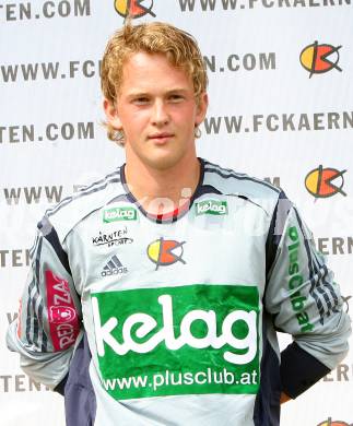 Fussball. Red Zac Liga. FC Kaernten. Fototermin Poggersdorf.  Christian Dobnik. Klagenfurt, am 26.6.2007.
Foto: Kuess
---
pressefotos, pressefotografie, kuess, qs, qspictures, sport, bild, bilder, bilddatenbank