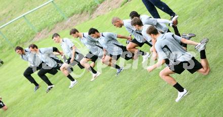 Fussball. Deutsche Bundesliga. Trainingslager in Kaernten VFL Wolfsburg. Wernberg, am 3.7.2007.
Foto: Kuess
---
pressefotos, pressefotografie, kuess, qs, qspictures, sport, bild, bilder, bilddatenbank