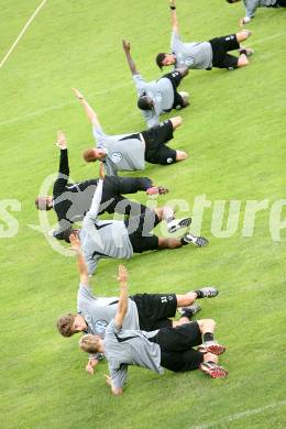 Fussball. Deutsche Bundesliga. Trainingslager in Kaernten VFL Wolfsburg. Wernberg, am 3.7.2007.
Foto: Kuess
---
pressefotos, pressefotografie, kuess, qs, qspictures, sport, bild, bilder, bilddatenbank