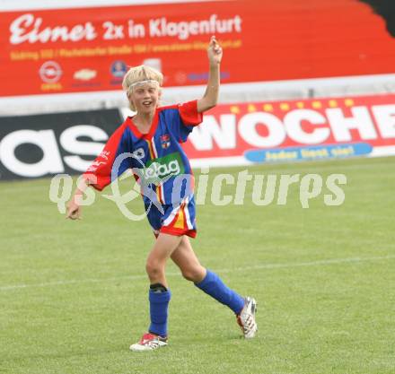 Kinderfussball. Kids Cup. Eisner, Woche. Jubel WAC. Klagenfurt, am 29.6.2007.
Foto: Kuess
---
pressefotos, pressefotografie, kuess, qs, qspictures, sport, bild, bilder, bilddatenbank