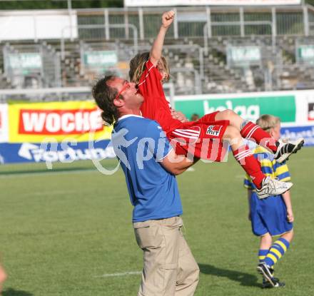 Kinderfussball. Kids Cup. Woche. Semifinale. Jubel Spittal. Klagenfurt, am 29.6.2007.
Foto: Kuess
---
pressefotos, pressefotografie, kuess, qs, qspictures, sport, bild, bilder, bilddatenbank