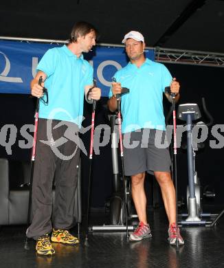 Schi Alpin. Stefan Eberharter auf Promotion Tour für den UNIQA VitalClub. Klagenfurt, 15.6.2007


Foto: Kuess
---
pressefotos, pressefotografie, kuess, qs, qspictures, sport, bild, bilder, bilddatenbank