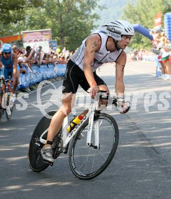 Ironman. Laufen, Schwimmen. Radfahren. Hans Muehlbauer (Deutschland). Klagenfurt, am 8.7.2007.
Foto: Kuess
---
pressefotos, pressefotografie, kuess, qs, qspictures, sport, bild, bilder, bilddatenbank