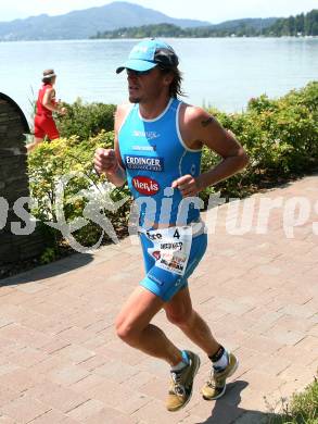 Ironman. Laufen, Schwimmen. Radfahren. Werner Leitner (Oesterreich). Klagenfurt, am 8.7.2007.
Foto: Kuess
---
pressefotos, pressefotografie, kuess, qs, qspictures, sport, bild, bilder, bilddatenbank