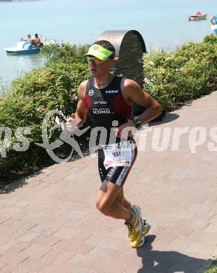 Ironman. Laufen, Schwimmen. Radfahren. Max Renko (Oesterreich). Klagenfurt, am 8.7.2007.
Foto: Kuess
---
pressefotos, pressefotografie, kuess, qs, qspictures, sport, bild, bilder, bilddatenbank