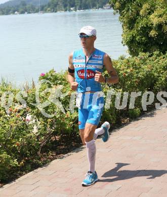 Ironman. Laufen, Schwimmen. Radfahren. Werner Langbrandtner (Oesterreich). Klagenfurt, am 8.7.2007.
Foto: Kuess
---
pressefotos, pressefotografie, kuess, qs, qspictures, sport, bild, bilder, bilddatenbank