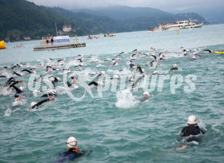 Ironman. Laufen, Schwimmen. Radfahren. Schwimmstart. Schwimmstart. Klagenfurt, am 8.7.2007.
Foto: Kuess
---
pressefotos, pressefotografie, kuess, qs, qspictures, sport, bild, bilder, bilddatenbank