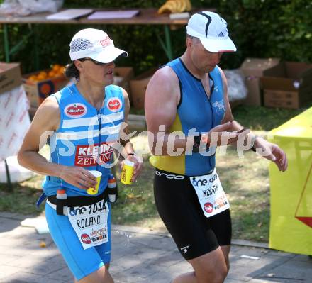 Ironman. Laufen, Schwimmen. Radfahren. Labestation. Oberdorfer Roland.  Klagenfurt, am 8.7.2007.
Foto: Kuess
---
pressefotos, pressefotografie, kuess, qs, qspictures, sport, bild, bilder, bilddatenbank