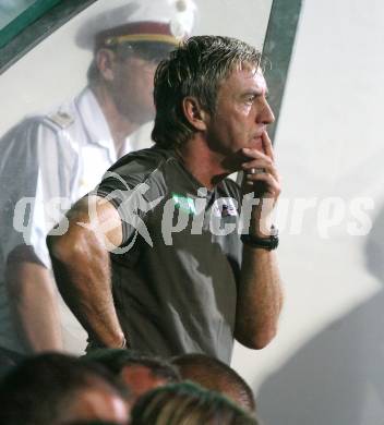 Fussball Bundesliga. SK Austria Kaernten gegen SV Josko Fenster Ried. Trainer Walter Schachner (Kaernten). Klagenfurt, am 22.7.2007.
Foto: Kuess
---
pressefotos, pressefotografie, kuess, qs, qspictures, sport, bild, bilder, bilddatenbank