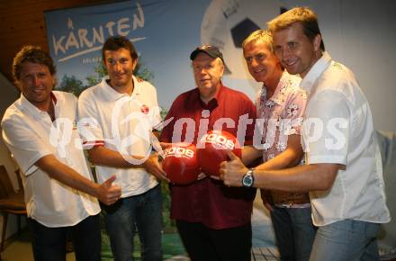 Euro 2008. Fussball Bundesliga. Testspiel Hannover 96 gegen 1. FC Koeln. Walter Kogler, Rainer Calmund, Walter Schachner, Joerg Schretter. Velden, am 24.7.2007.
Foto: Kuess
---
pressefotos, pressefotografie, kuess, qs, qspictures, sport, bild, bilder, bilddatenbank