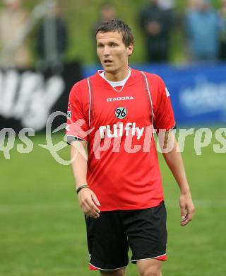 Fussball Bundesliga. Testspiel Hannover 96 gegen 1. FC Koeln. Benjamin Lauth (Hannover). Velden, am 24.7.2007.
Foto: Kuess
---
pressefotos, pressefotografie, kuess, qs, qspictures, sport, bild, bilder, bilddatenbank