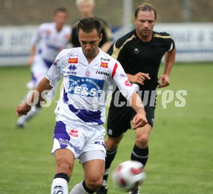 Fussball OEFB Cup. SAK gegen Bleiburg. Goran Jolic (SAK), Daniel Wriessnig (Bleiburg). Klagenfurt, am 28.7.2007.
Foto: Kuess
---
pressefotos, pressefotografie, kuess, qs, qspictures, sport, bild, bilder, bilddatenbank