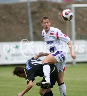 Fussball OEFB Cup. SAK gegen Bleiburg. Claus Neidhardt (SAK), Rok Pavlicic (Bleiburg). Klagenfurt, am 28.7.2007.
Foto: Kuess
---
pressefotos, pressefotografie, kuess, qs, qspictures, sport, bild, bilder, bilddatenbank