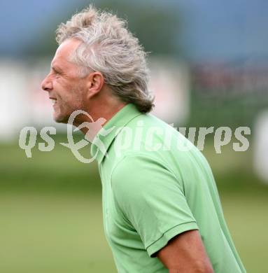 Fussball. OEFB Cup. Spittal gegen WAS/St. Andrae. Trainer Peter Hrstic (WAC). Seeboden, am 27.7.2007.
Foto: Kuess
---
pressefotos, pressefotografie, kuess, qs, qspictures, sport, bild, bilder, bilddatenbank