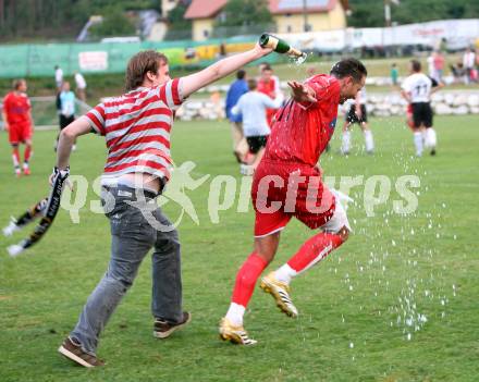 Fussball. OEFB Cup. Spittal gegen WAS/St. Andrae. Jubel Spittal. Seeboden, am 27.7.2007.
Foto: Kuess
---
pressefotos, pressefotografie, kuess, qs, qspictures, sport, bild, bilder, bilddatenbank