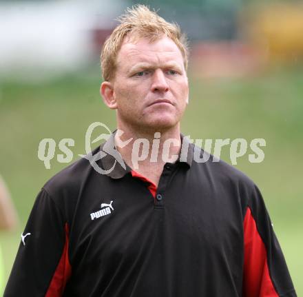 Fussball. OEFB Cup. Spittal gegen WAS/St. Andrae. Trainer Sepp Rabitsch (Spittal). Seeboden, am 27.7.2007.
Foto: Kuess
---
pressefotos, pressefotografie, kuess, qs, qspictures, sport, bild, bilder, bilddatenbank