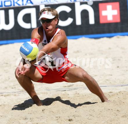 Beachvolleyball. Grand Slam. Daniel Hupfer (Oesterreich). Klagenfurt, am 1.8.2007.
Foto: Kuess 
---
pressefotos, pressefotografie, kuess, qs, qspictures, sport, bild, bilder, bilddatenbank