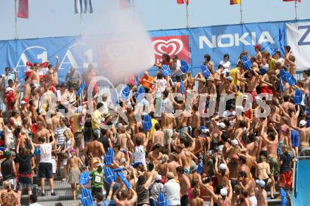 Beachvolleyball. Grand Slam. Fans. Klagenfurt, am 2.8.2007.
Foto: Kuess
---
pressefotos, pressefotografie, kuess, qs, qspictures, sport, bild, bilder, bilddatenbank