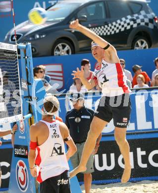 Beachvolleyball. Grand Slam. Felix Blaeuel, Huber Alexander (Oesterreich). Klagenfurt, am 2.8.2007.
Foto: Kuess
---
pressefotos, pressefotografie, kuess, qs, qspictures, sport, bild, bilder, bilddatenbank