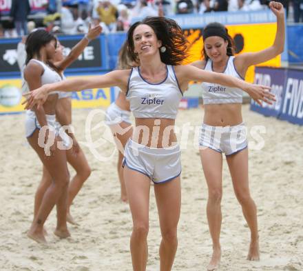 Beachvolleyball. Grand Slam. Zipfergirls. Klagenfurt, am 3.8.2007.
Foto: Kuess
---
pressefotos, pressefotografie, kuess, qs, qspictures, sport, bild, bilder, bilddatenbank