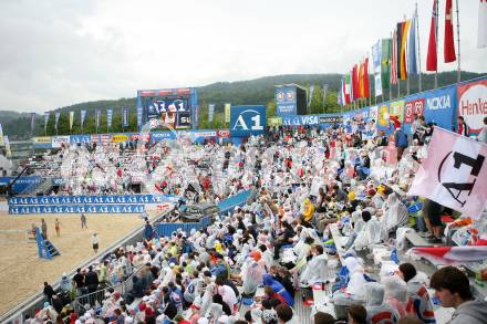 Beachvolleyball. Grand Slam.  Fans. Klagenfurt, am 3.8.2007.
Foto: Kuess
---
pressefotos, pressefotografie, kuess, qs, qspictures, sport, bild, bilder, bilddatenbank