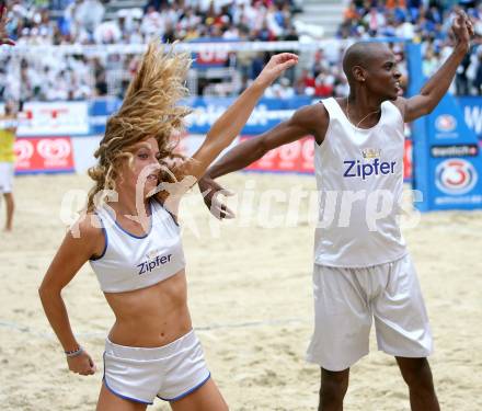 Beachvolleyball. Grand Slam. Zipfergirls. Klagenfurt, am 3.8.2007.
Foto: Kuess
---
pressefotos, pressefotografie, kuess, qs, qspictures, sport, bild, bilder, bilddatenbank