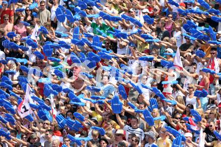 Beachvolleyball. Grand Slam. Fans. Klagenfurt, am 4.8.2007.
Foto: Kuess
---
pressefotos, pressefotografie, kuess, qs, qspictures, sport, bild, bilder, bilddatenbank