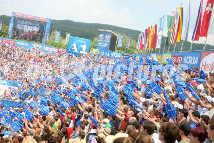 Beachvolleyball. Grand Slam. Fans. Klagenfurt, am 4.8.2007.
Foto: Kuess
---
pressefotos, pressefotografie, kuess, qs, qspictures, sport, bild, bilder, bilddatenbank