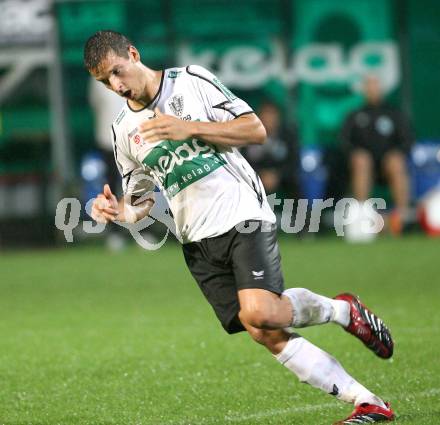 Fussball. Oesterreichische Bundesliga. SK Austria Kaernten gegen SV Mattersburg. Thomas Pirker (Kaernten). Klagenfurt, am 11.8.2007.
Foto: Kuess
---
pressefotos, pressefotografie, kuess, qs, qspictures, sport, bild, bilder, bilddatenbank