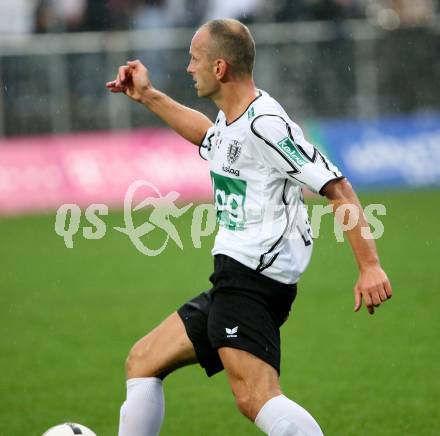 Fussball. Oesterreichische Bundesliga. SK Austria Kaernten gegen SV Mattersburg. Adam Ledwon (Kaernten). Klagenfurt, am 11.8.2007.
Foto: Kuess
---
pressefotos, pressefotografie, kuess, qs, qspictures, sport, bild, bilder, bilddatenbank