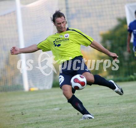 Fussball Unterliga Ost. Albert Quantschnig (Ludmannsdorf). Ludmannsdorf, am 15.8.2007.
Foto: Kuess
---
pressefotos, pressefotografie, kuess, qs, qspictures, sport, bild, bilder, bilddatenbank