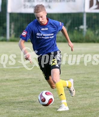 Fussball Unterliga Ost. Martin Linder (Koettmannsdorf). Ludmannsdorf, am 15.8.2007.
Foto: Kuess
---
pressefotos, pressefotografie, kuess, qs, qspictures, sport, bild, bilder, bilddatenbank