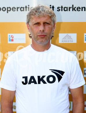 Fussball. Regionalliga. SK WAC/St. Andrae. Trainer Peter Hrstic. St. Andrae, am 13.8.2007.
Foto: Kuess 
---
pressefotos, pressefotografie, kuess, qs, qspictures, sport, bild, bilder, bilddatenbank