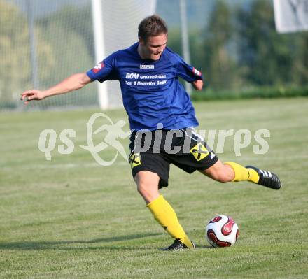 Fussball Unterliga Ost. Martin Poeck (Koettmannsdorf). Ludmannsdorf, am 15.8.2007.
Foto: Kuess
---
pressefotos, pressefotografie, kuess, qs, qspictures, sport, bild, bilder, bilddatenbank