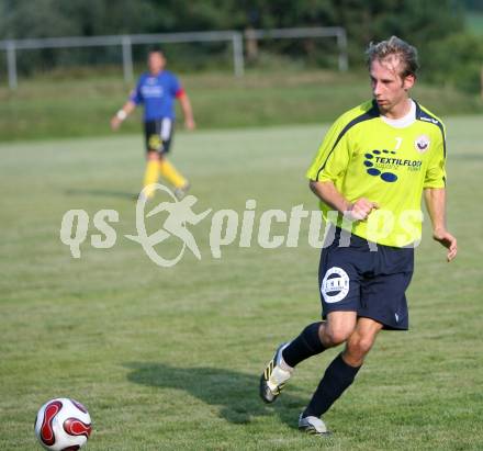 Fussball Unterliga Ost. Christian Glantschnig (Ludmannsdorf). Ludmannsdorf, am 15.8.2007.
Foto: Kuess
---
pressefotos, pressefotografie, kuess, qs, qspictures, sport, bild, bilder, bilddatenbank