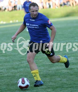 Fussball Unterliga Ost. Mario Frank (Koettmannsdorf). Ludmannsdorf, am 15.8.2007.
Foto: Kuess
---
pressefotos, pressefotografie, kuess, qs, qspictures, sport, bild, bilder, bilddatenbank